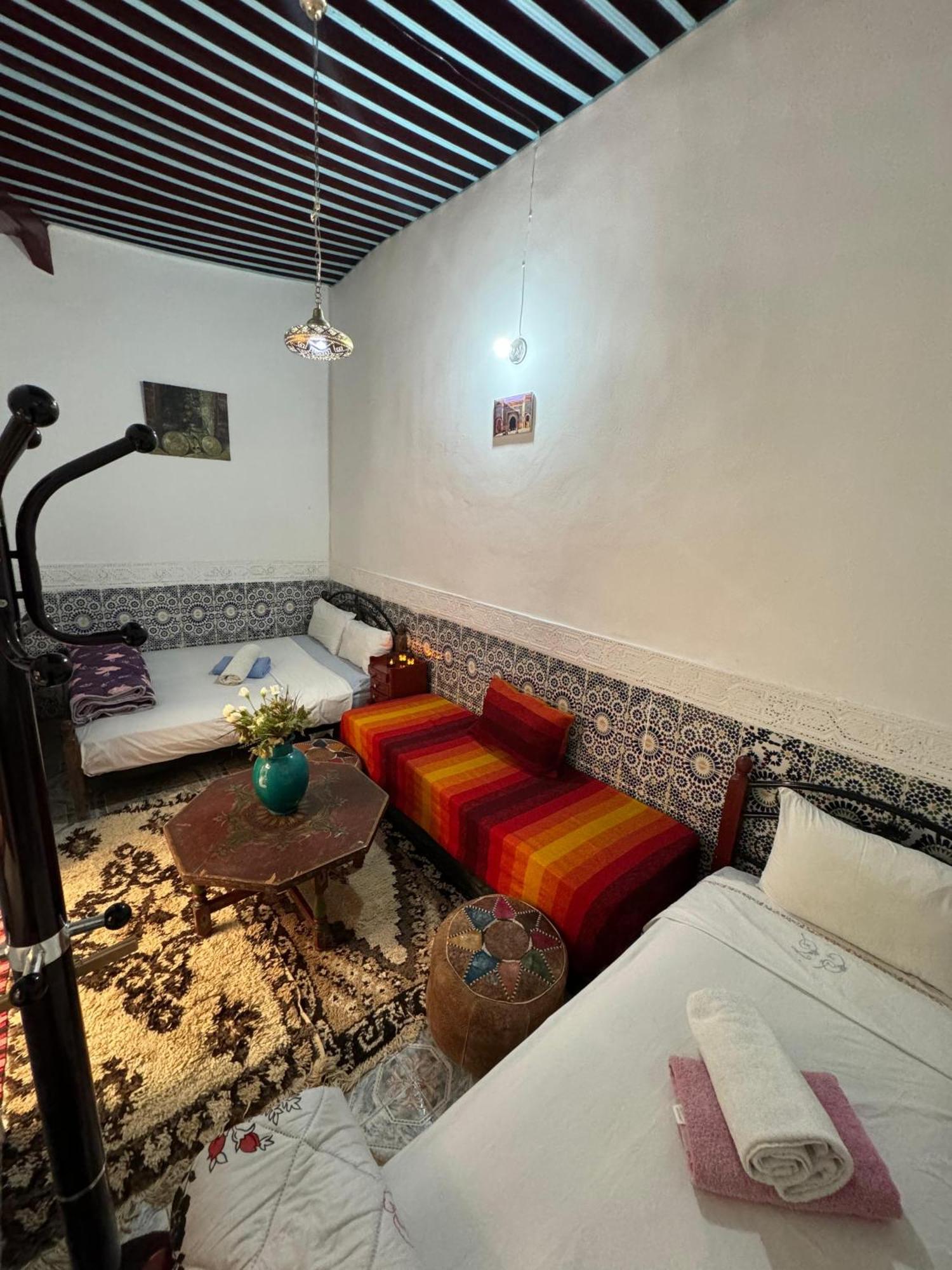 Dar Enouiina Hotel Fes Luaran gambar