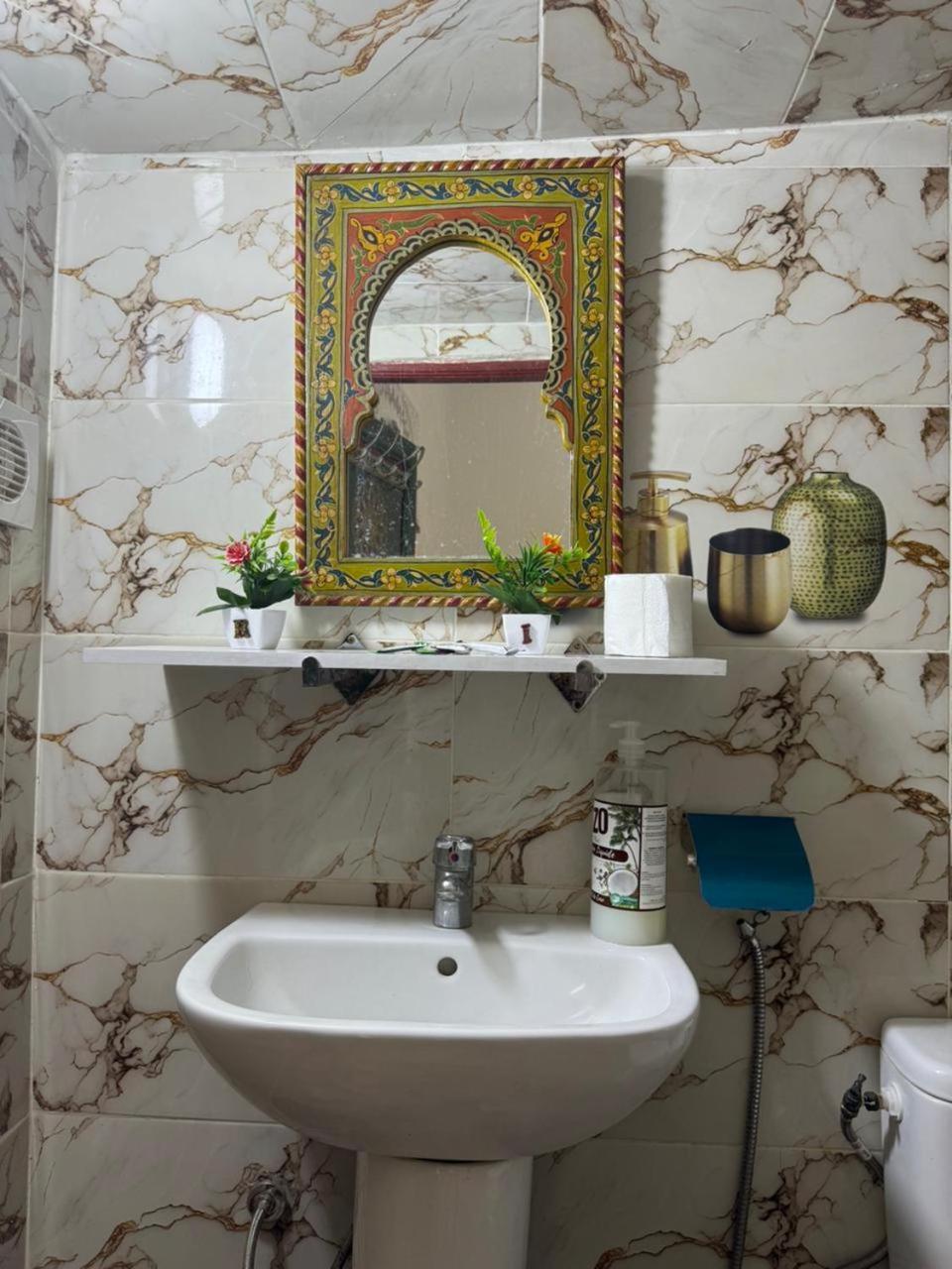 Dar Enouiina Hotel Fes Luaran gambar