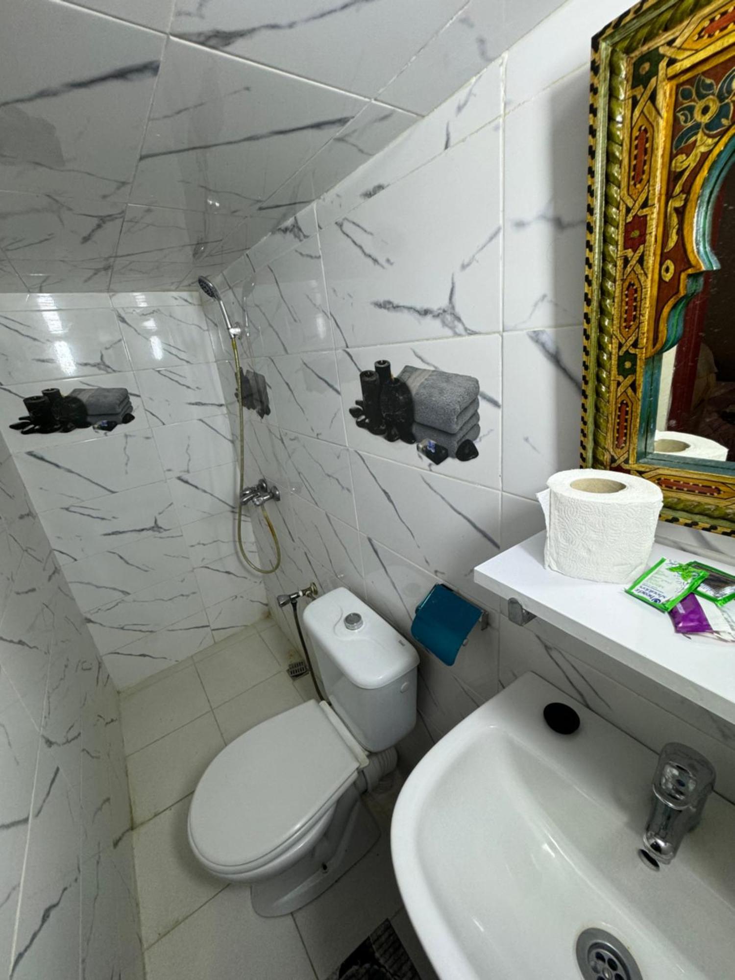 Dar Enouiina Hotel Fes Luaran gambar